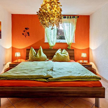 Ferienwohnung Im Holzhaus ドナウエッシンゲン エクステリア 写真