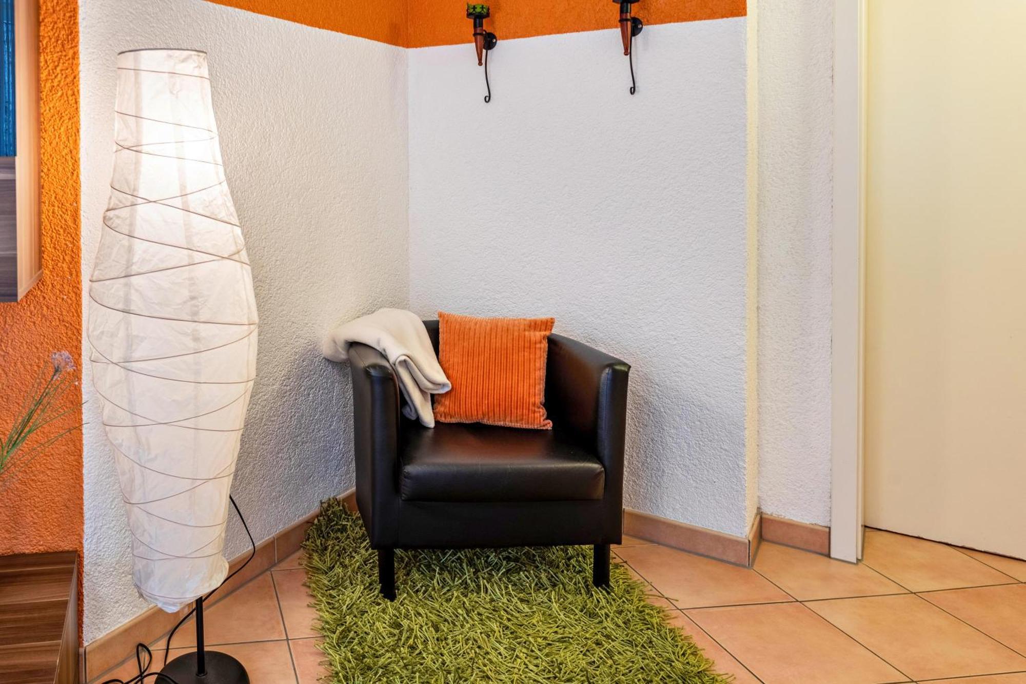 Ferienwohnung Im Holzhaus ドナウエッシンゲン エクステリア 写真